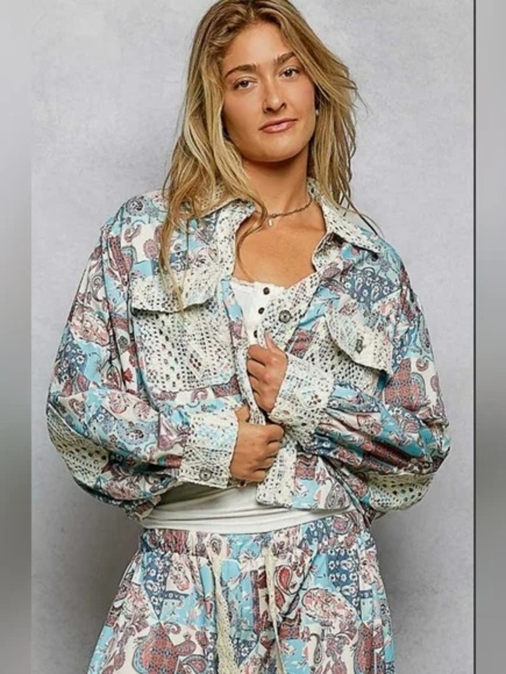 POL Paisley Patchwork Denim-Style Jacket in Light Blue & CreamNWOT - Picture 4 of 6